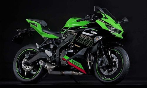 small_Kawasaki_Ninja_ZX_25_R_2