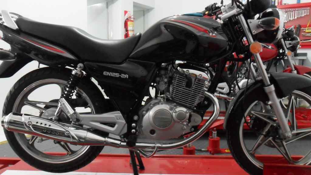 Suzuki EN125-2A - Specs, Features, Performance & Price in