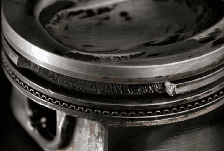 Damage to engine pistons and rings due to overheating