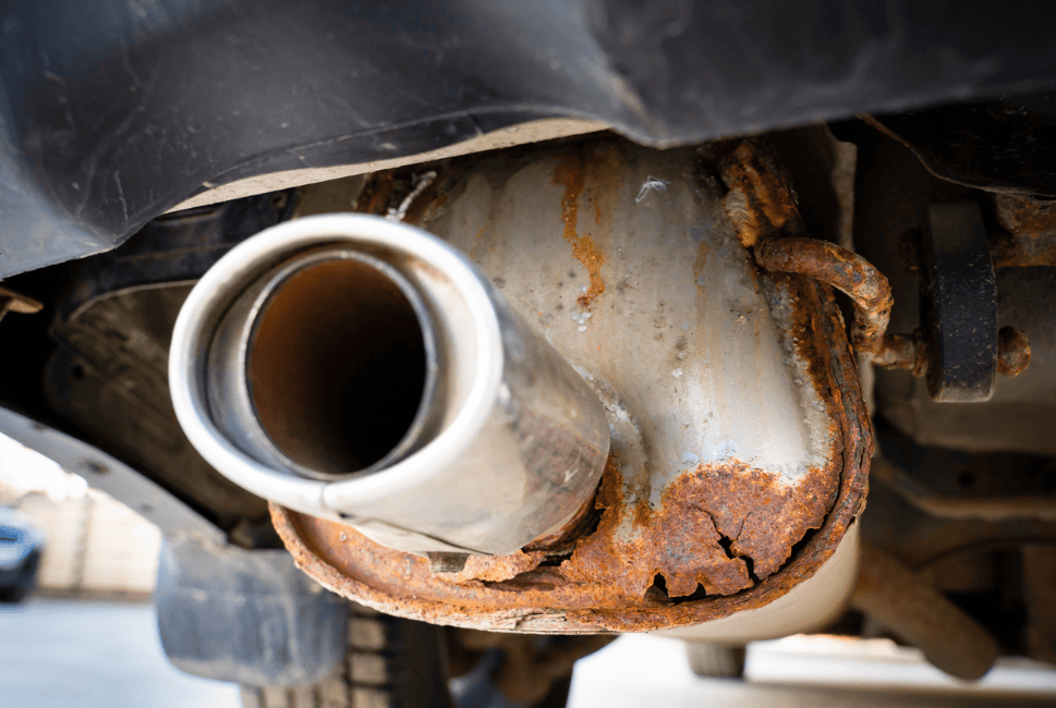 Water condensation inside a car exhaust pipe causing rust